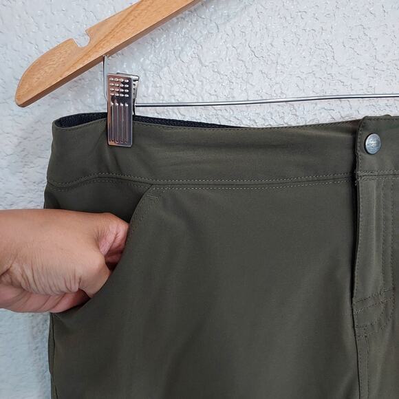 The North Face Olive Green Skort Size 12 - Picture 4 of 10